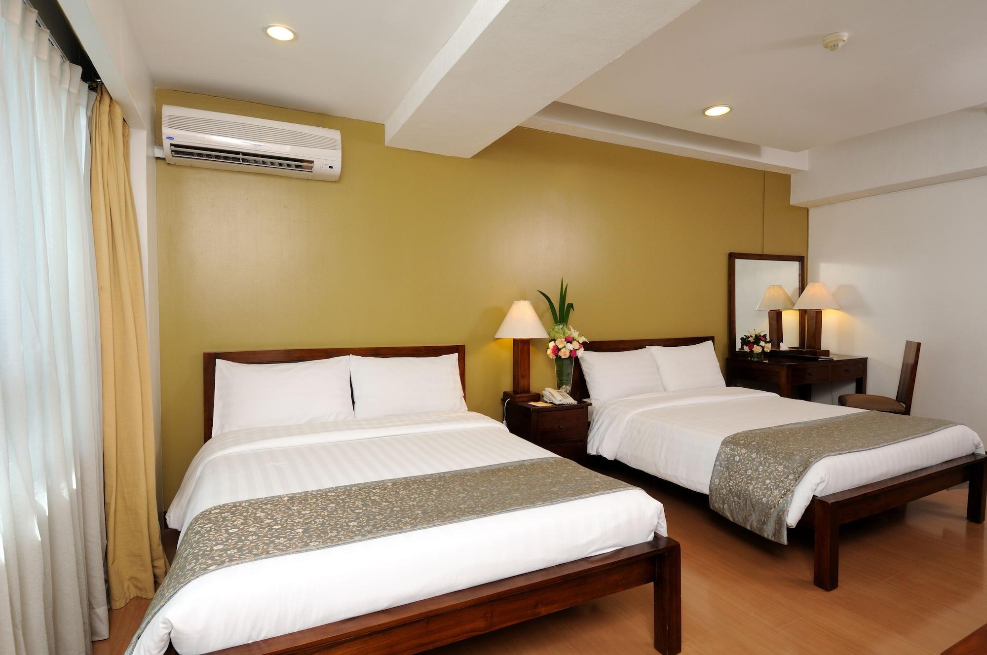 The Malayan Plaza Hotel Pasig City Esterno foto