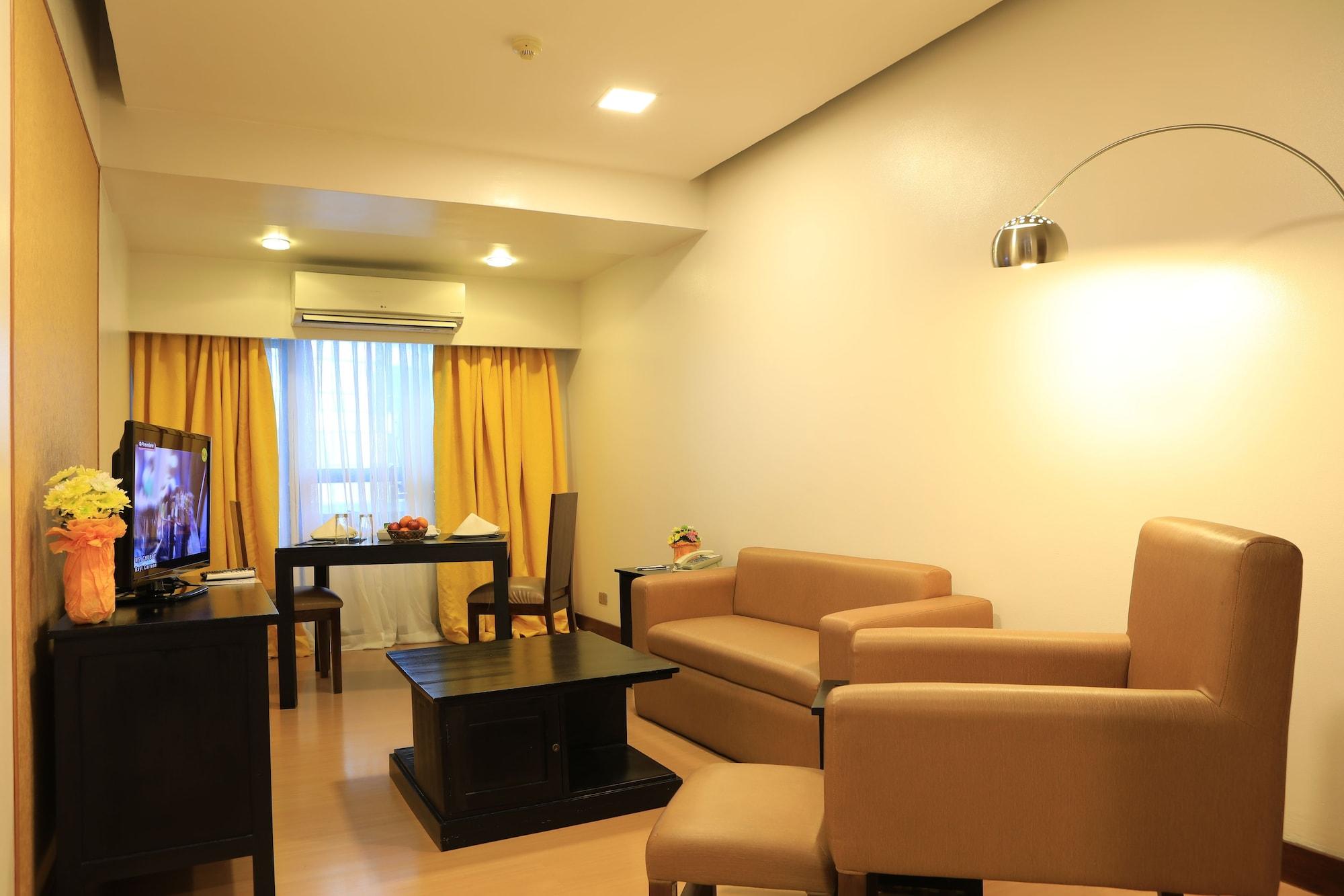 The Malayan Plaza Hotel Pasig City Esterno foto