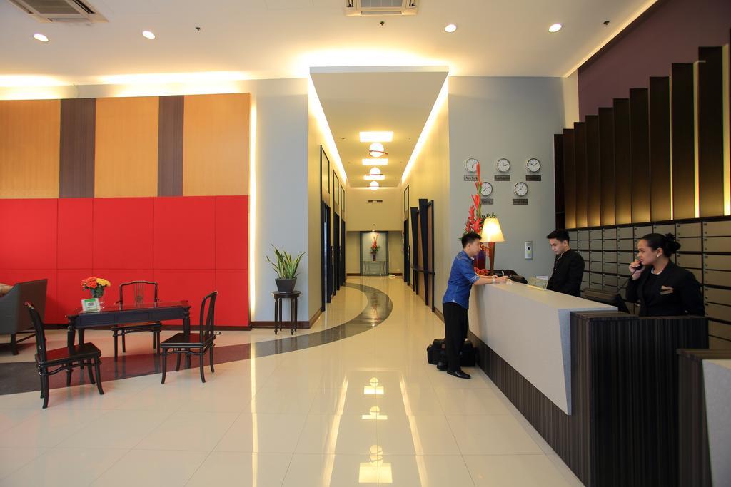 The Malayan Plaza Hotel Pasig City Esterno foto