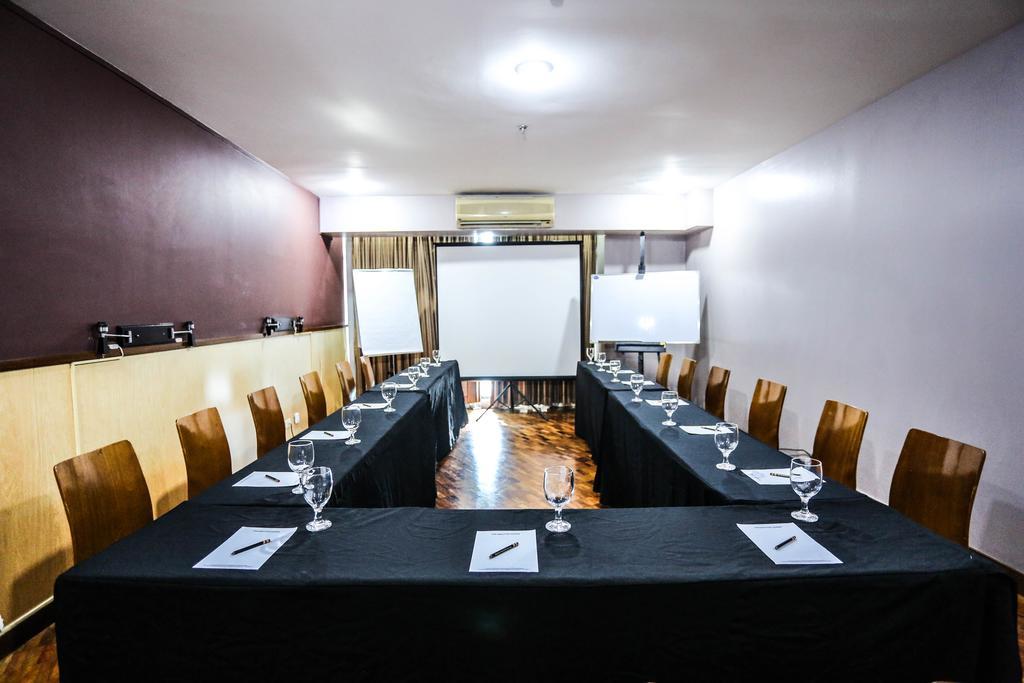 The Malayan Plaza Hotel Pasig City Esterno foto